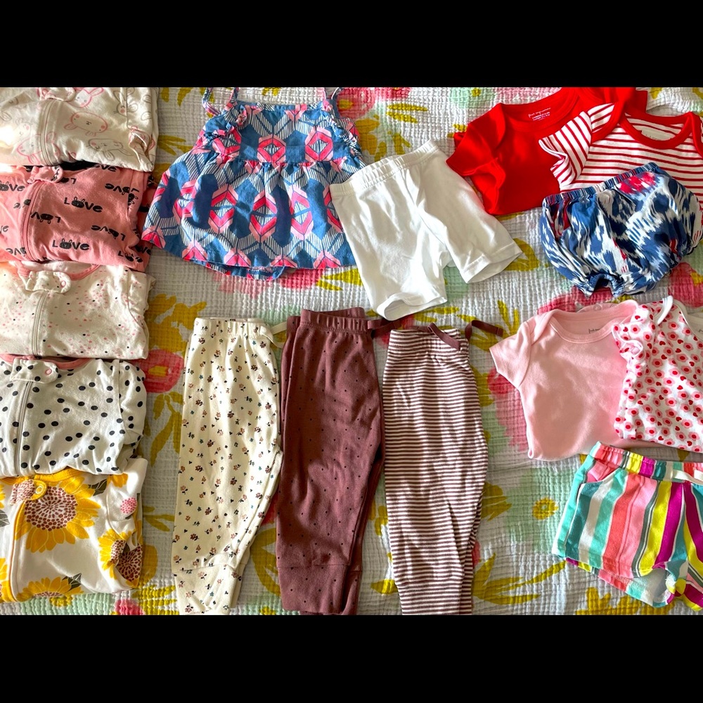 Babygirl 6-9m clothes bundle